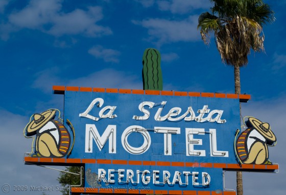 Photo of the La Siesta Motel in Tucson, AZ