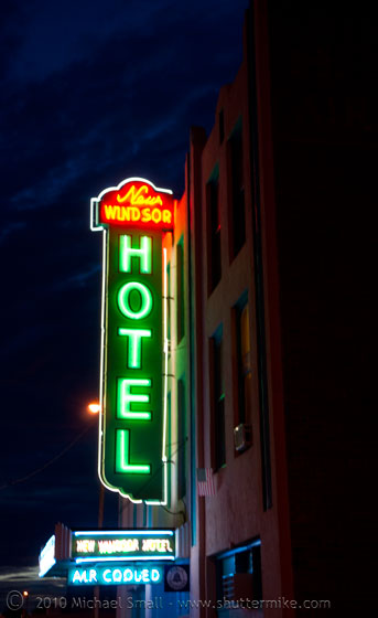 Photo of a neon hotel sign