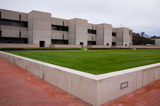 Photo of the Salk Institute in La Jolla, CA
