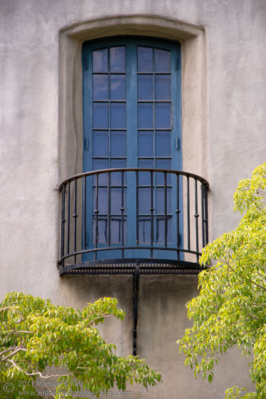 Photograph of a Juliet balcony in Balboa Park, San Diego