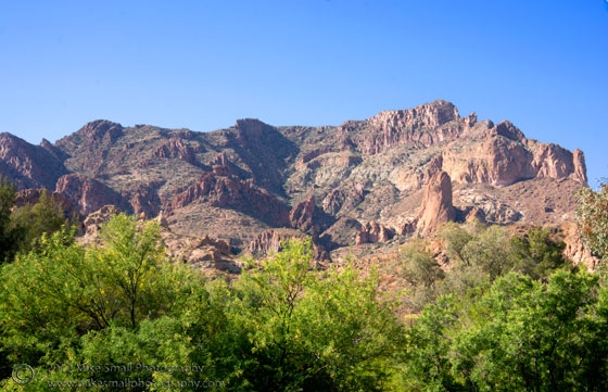 Photo of the mountains near Boyce Thompson Arboretum in Arizona